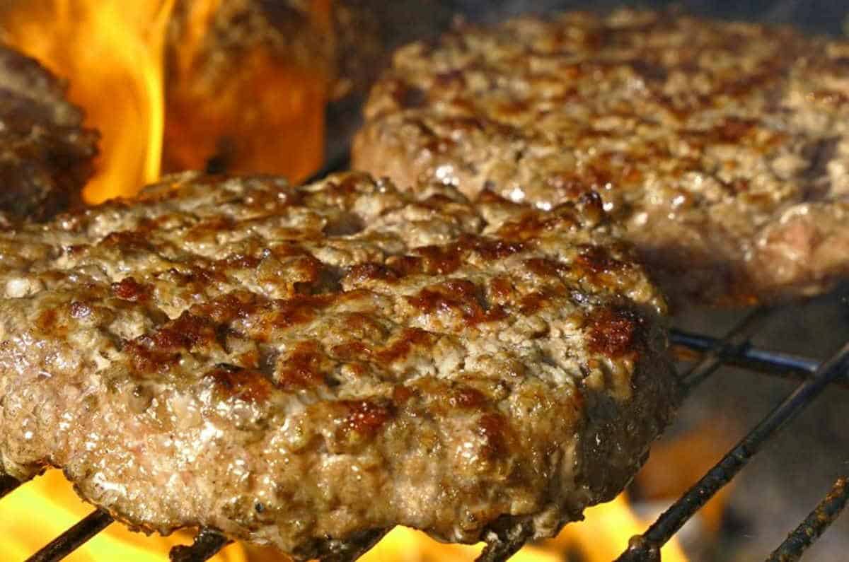 Beef Temperature Chart: Steak, Burgers, Prime Rib, and More