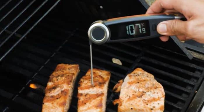 https://www.chefstemp.com/wp-content/uploads/2023/02/digital-thermometer-function.jpg