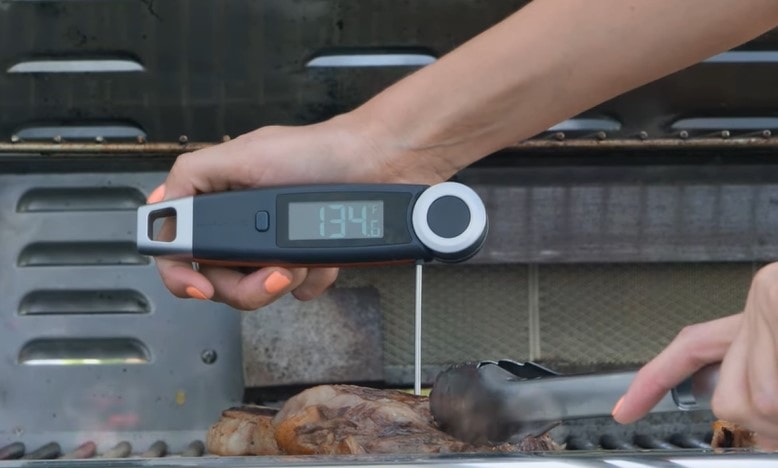 How to Use a Digital Meat Thermometer Correctly