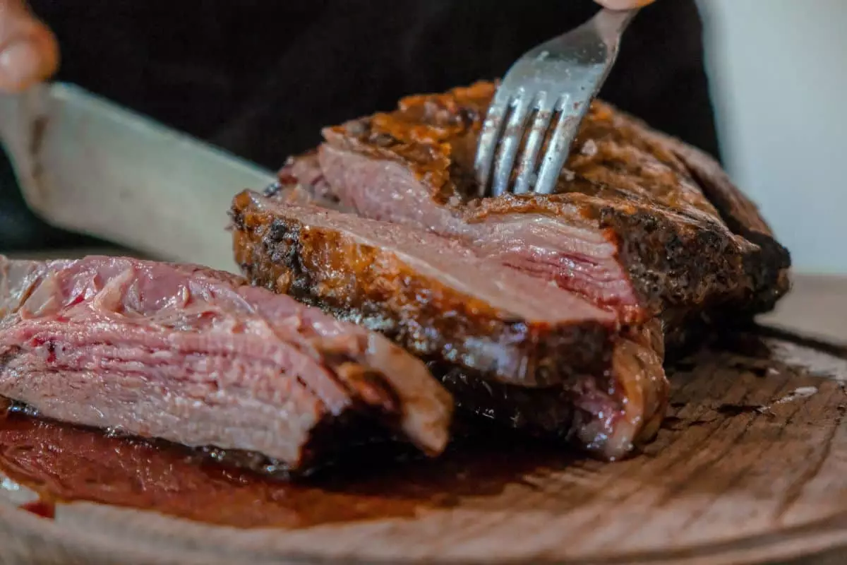 Know how to properly cook steak.