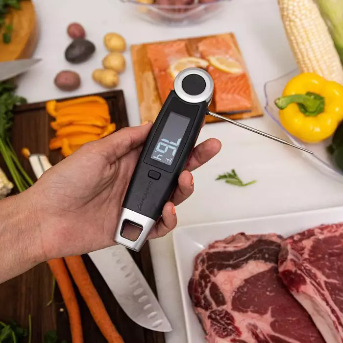 ChefsTemp Finaltouch X10 Top-Rated Professional Instant Read Meat Thermometer - Image 8